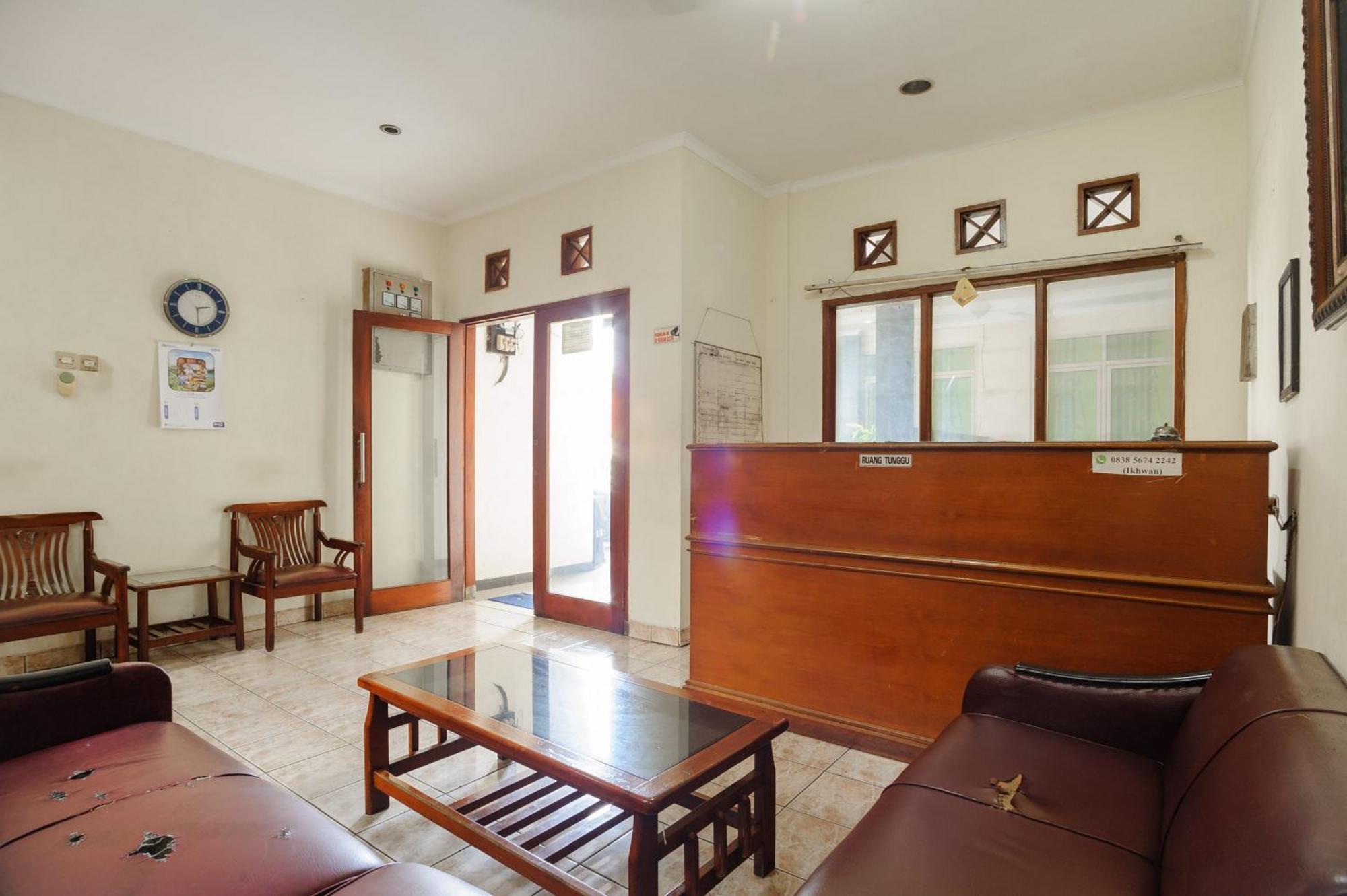 Reddoorz Syariah Near Aeon Mall Tanjung Barat Cakarta Dış mekan fotoğraf